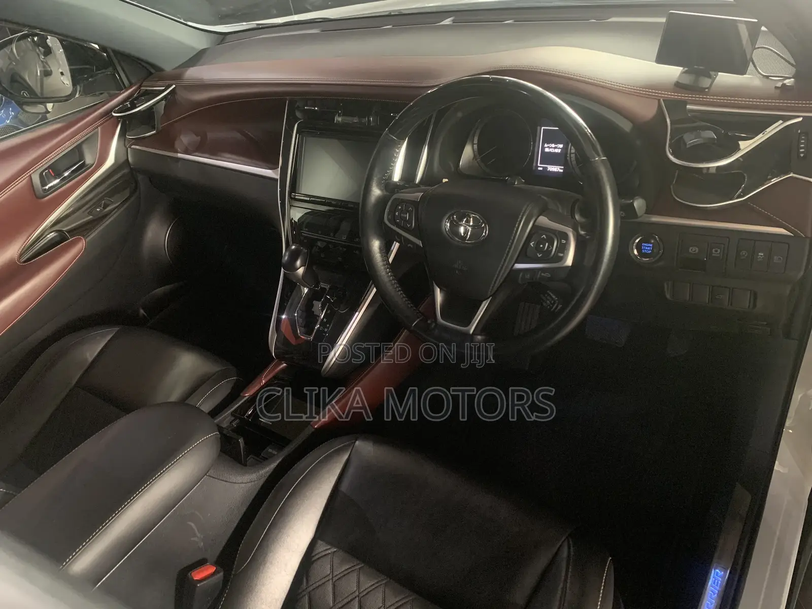 Toyota Harrier 2.0 2018 Pearl