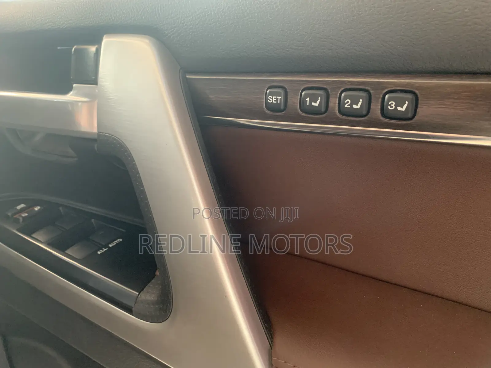 Toyota Land Cruiser 4.6 V8 ZX 2018 White