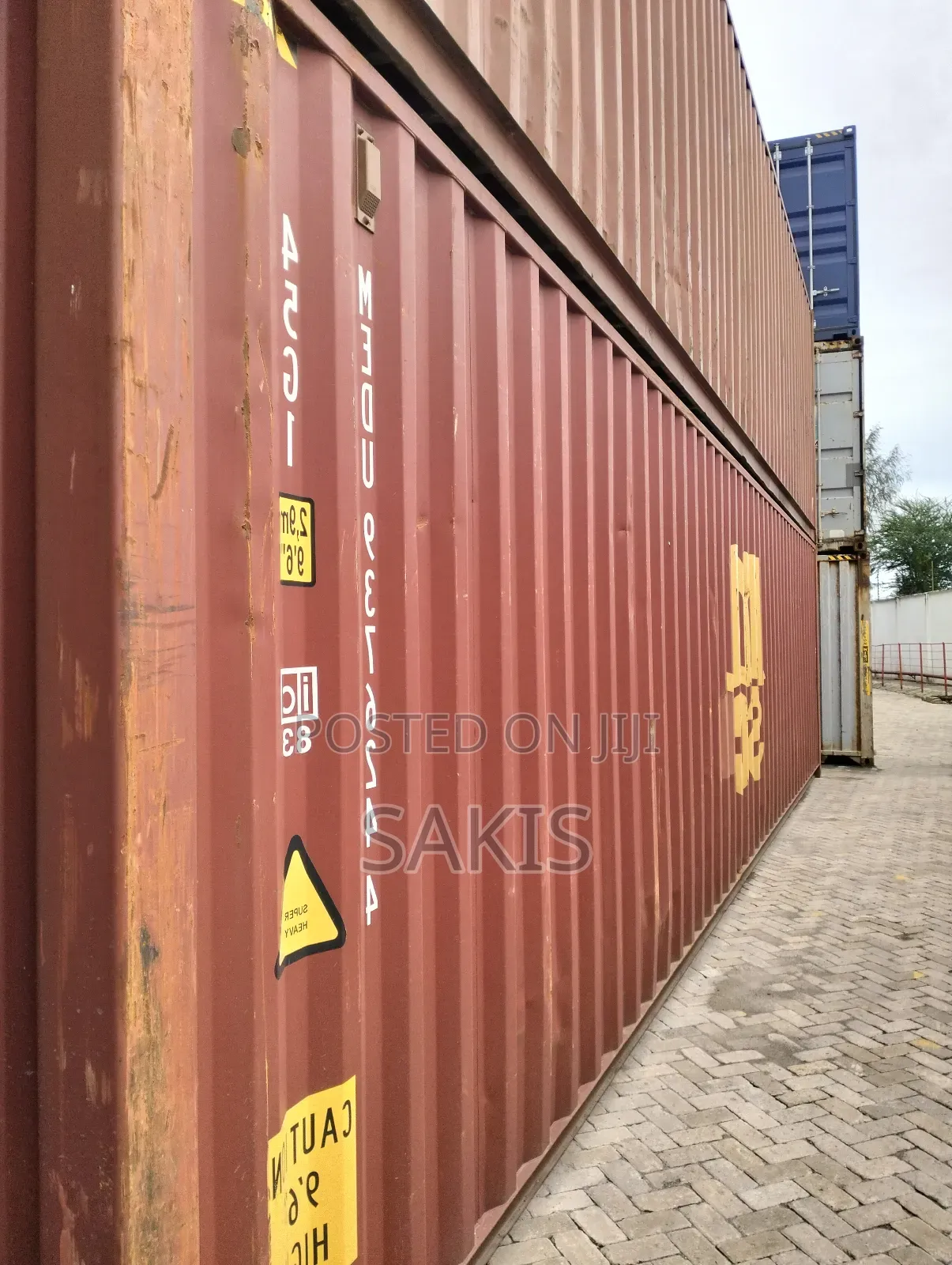Huge High Cube 40ft Empty Shipping Containers!