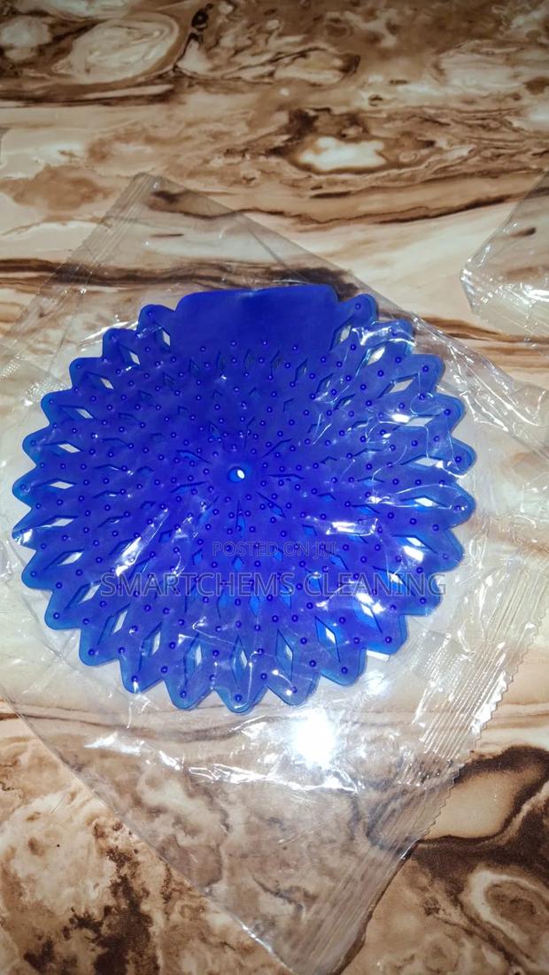 Blue Urinal Bowl Mat - main view