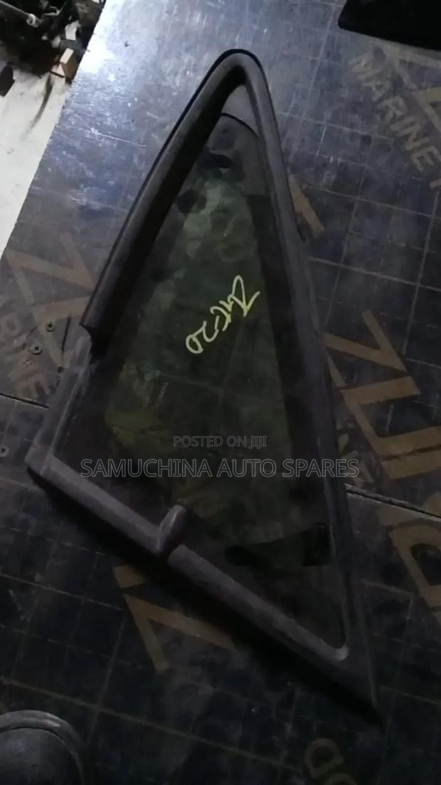 Front Side Fix Glass Toyota Wish