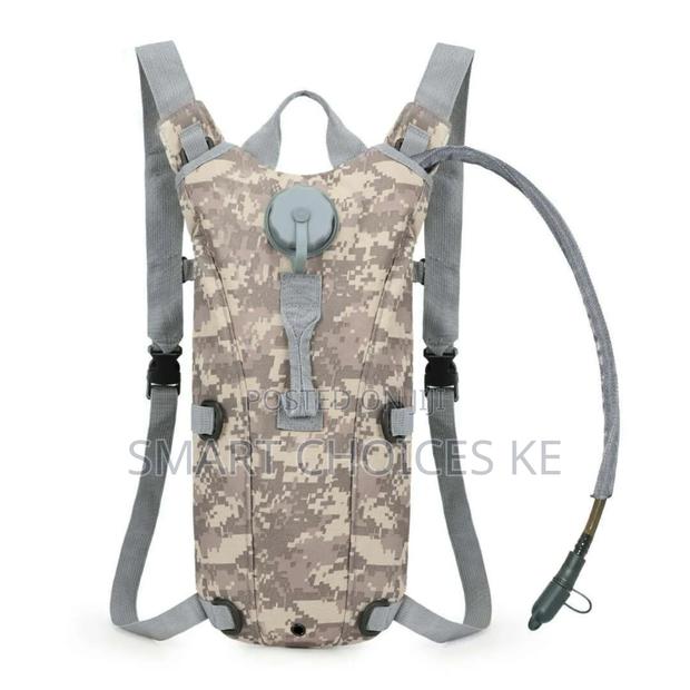 Combat Beige * Tactical Hydration Backpack With Water Bladder