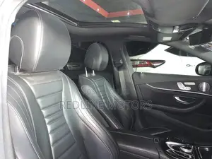 Mercedes-Benz E200 2018 Pearl