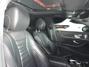 Mercedes-Benz E200 2018 Pearl