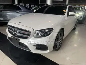 Mercedes-Benz E200 2018 Pearl
