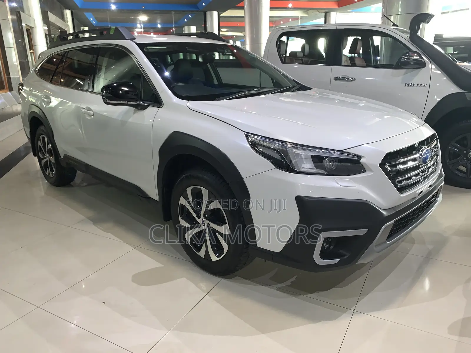 Subaru Outback Premium 2022 White