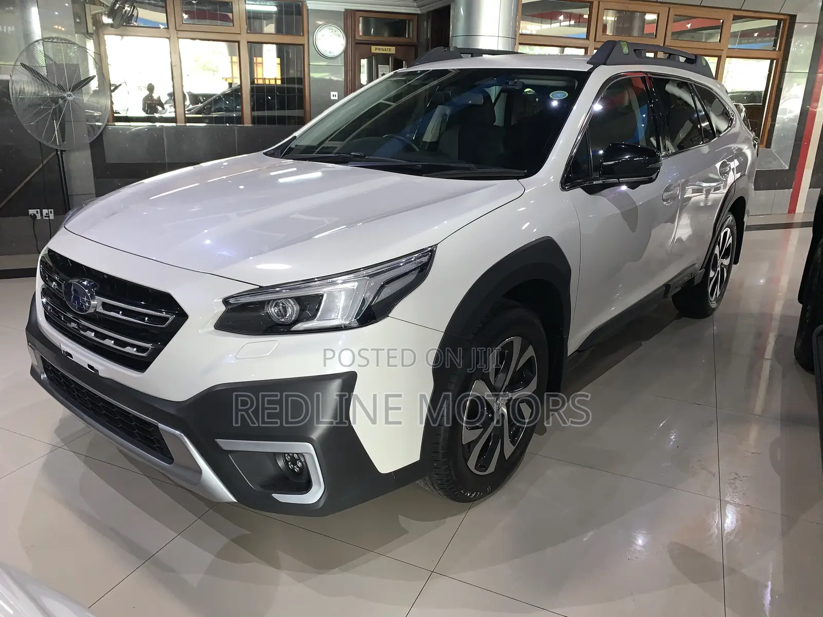Subaru Outback Premium 2022 White