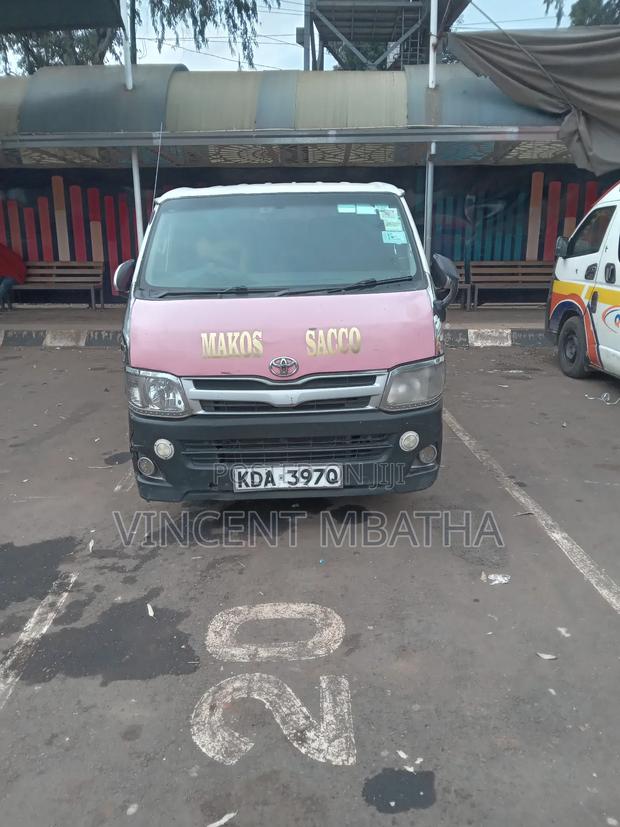 Toyota HiAce 2014 Beige
