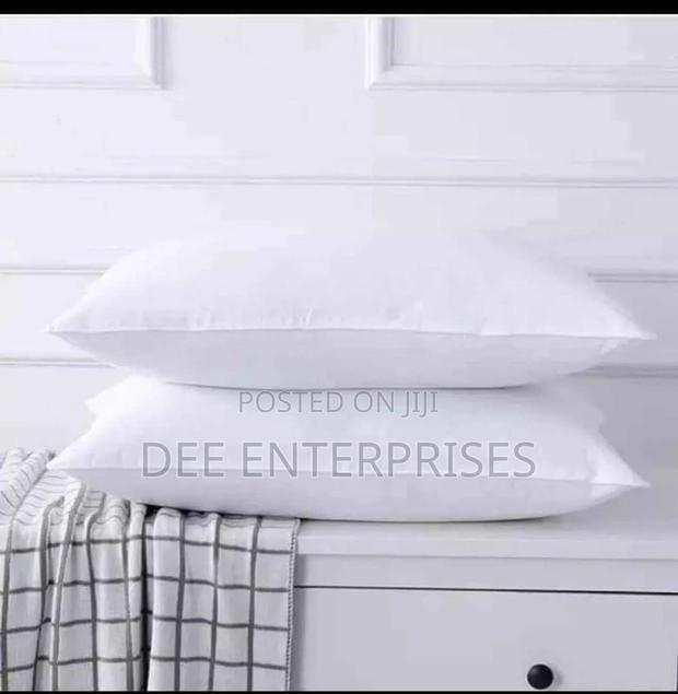 2 Pieces Fibre Hollow Pillows