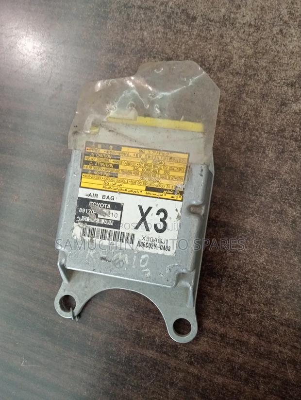 SRS Unit/ Airbag Computer Toyota Premio 240 G