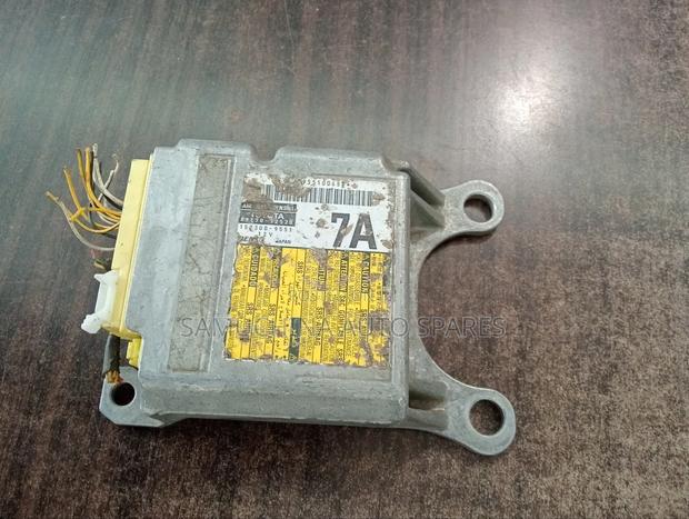 SRS Unit/ Airbag Computer Toyota Axio 141
