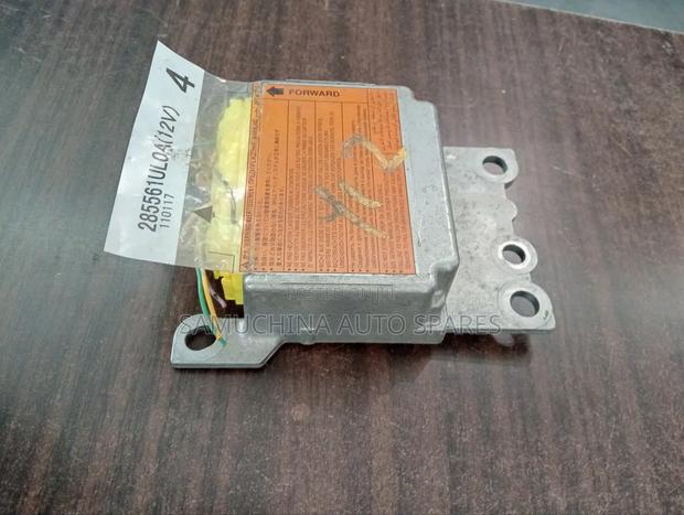 SRS Unit/Airbag Computer Nissan Wingroad Y12