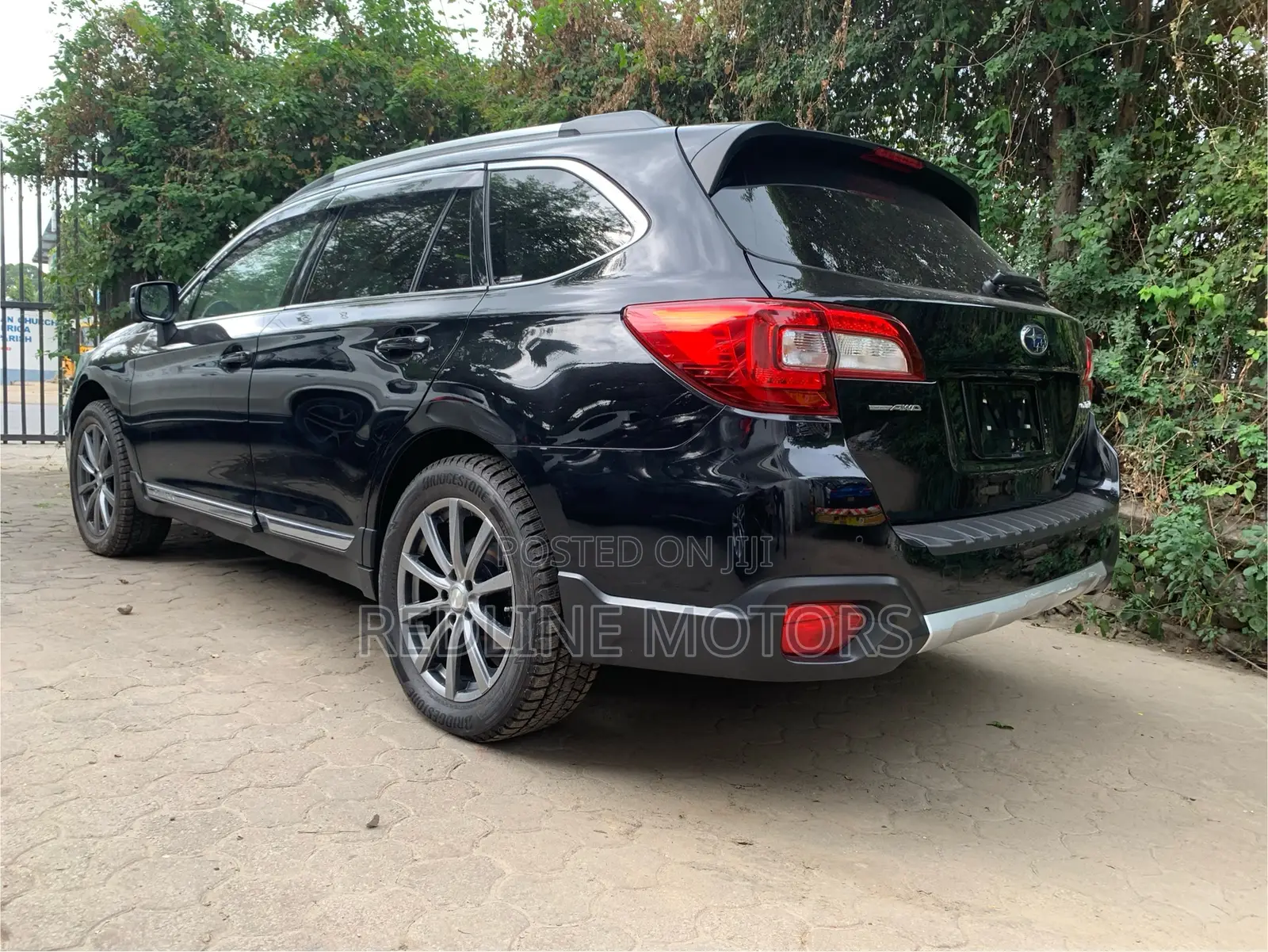 Subaru Outback 2.5i Limited AWD 2018 Matt Black