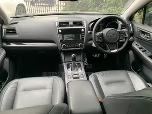 Subaru Outback 2.5i Limited AWD 2018 Matt Black