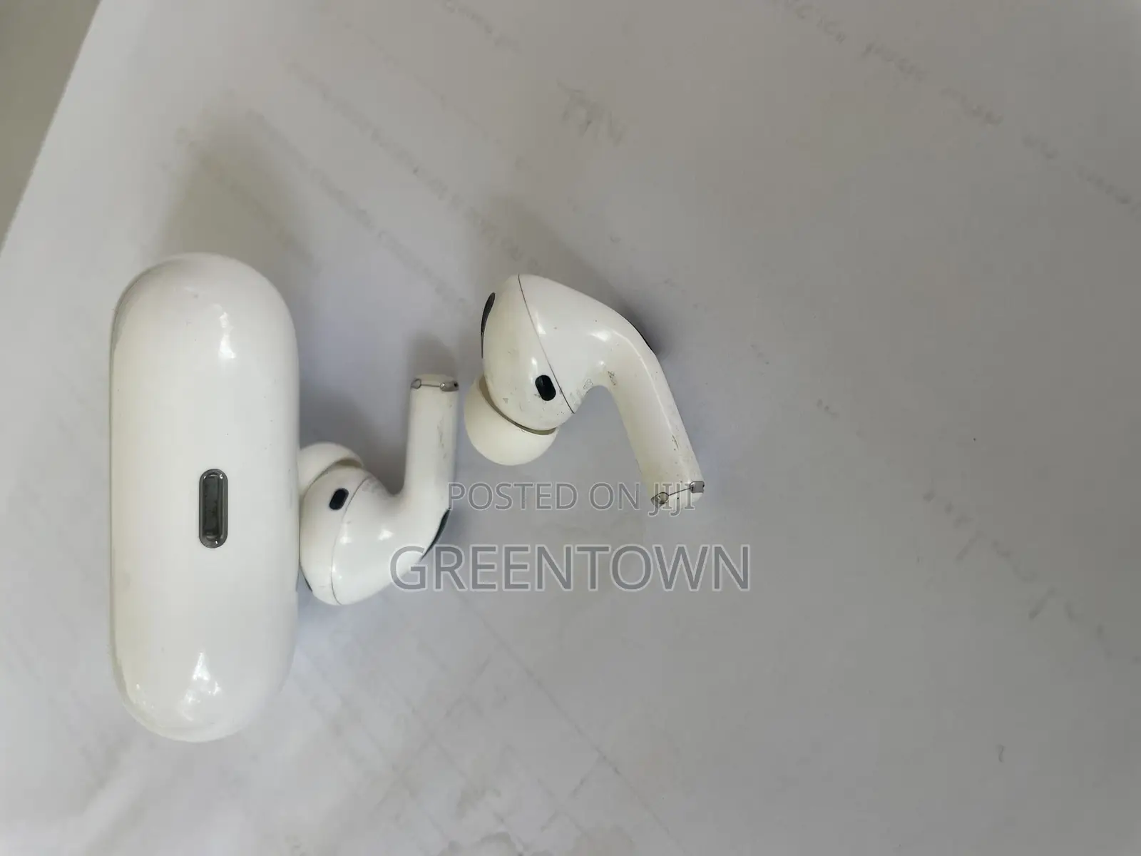 Apple Airpods Pro - Original (With Active Noise Cancellation)