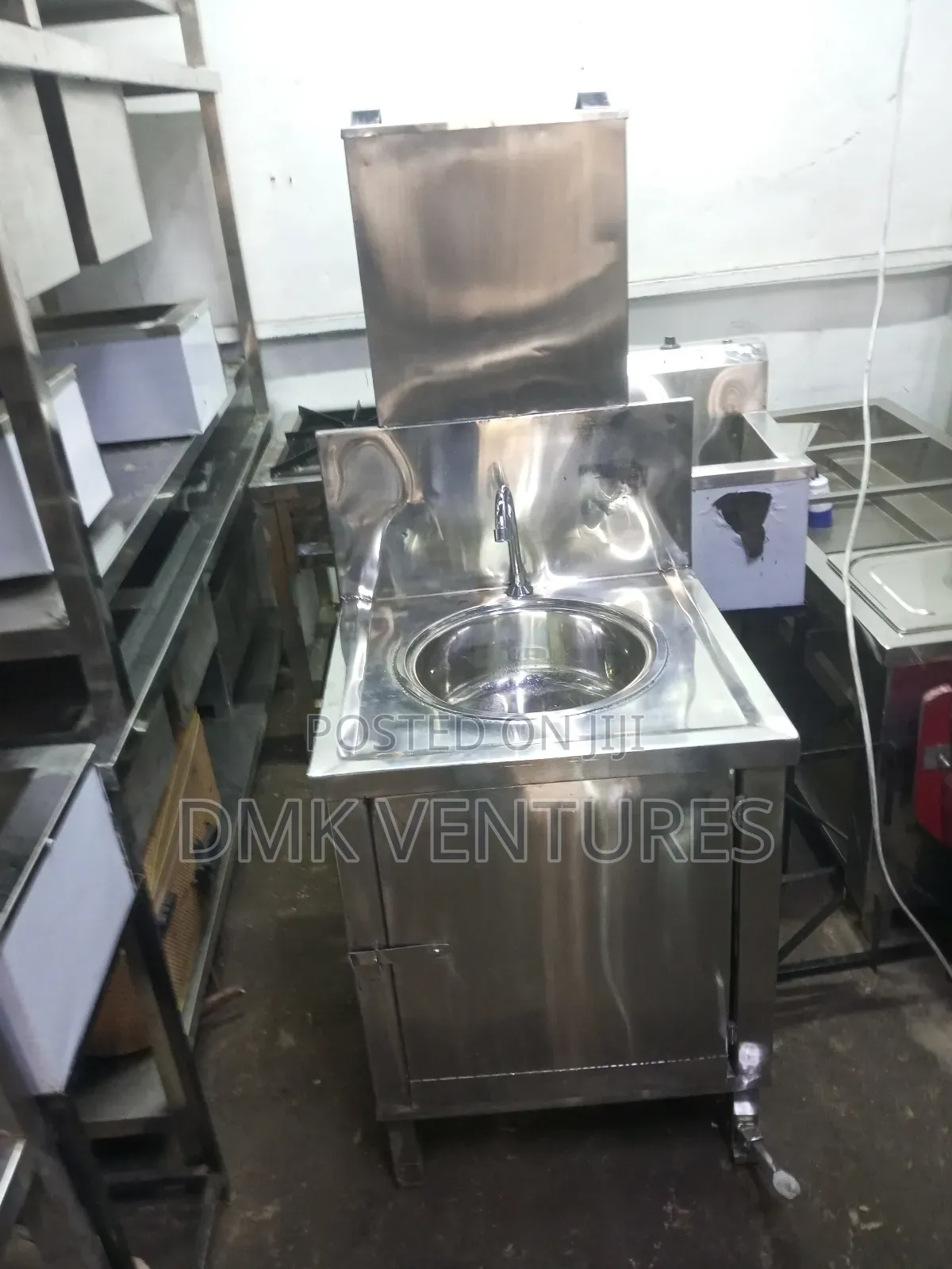 Digital Stainless Steel Hands Washing Station With a Pedal Pump