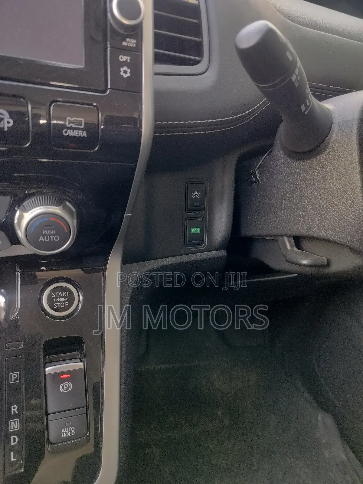Nissan Serena 2019 Gold