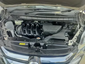 Nissan Serena 2019 Gold