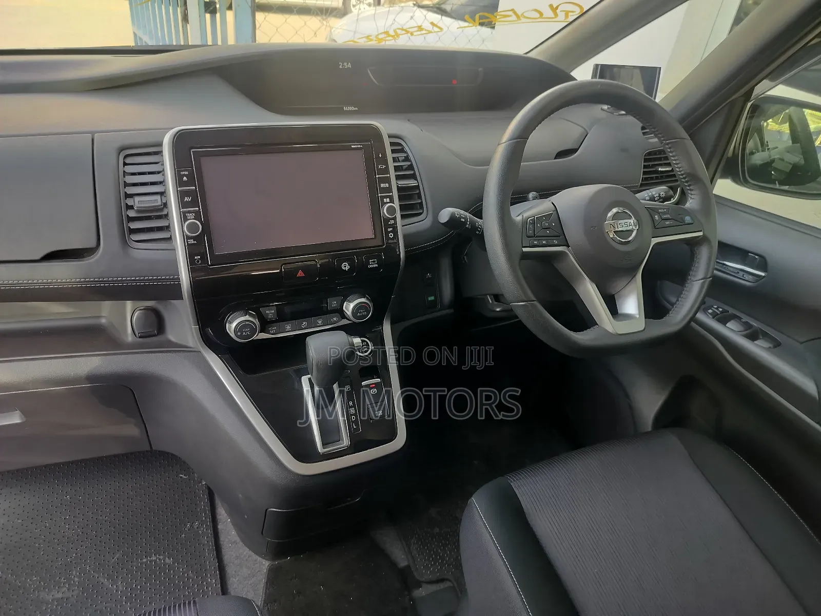 Nissan Serena 2019 Gold