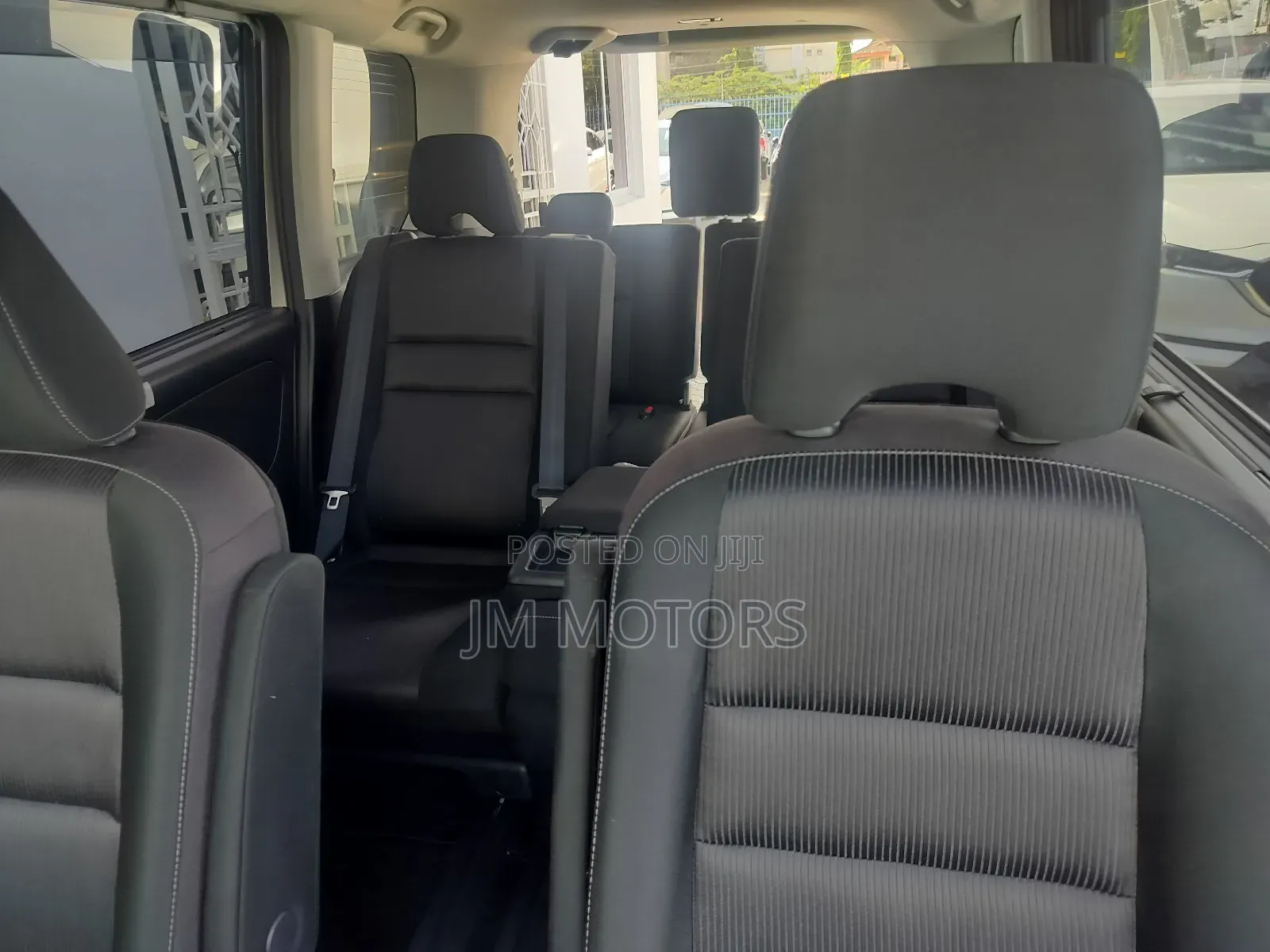 Nissan Serena 2019 Gold