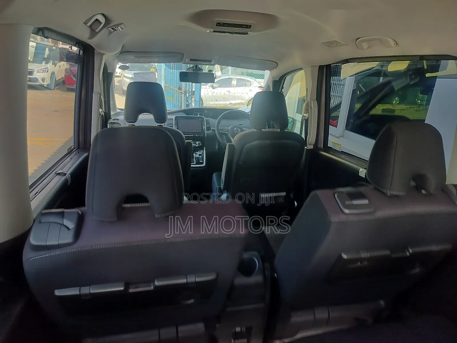 Nissan Serena 2019 Gold