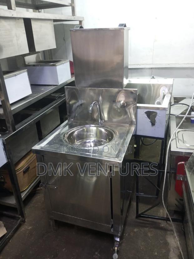 Institutional Use Stainless Hands Washing Station With a Pedal Pump