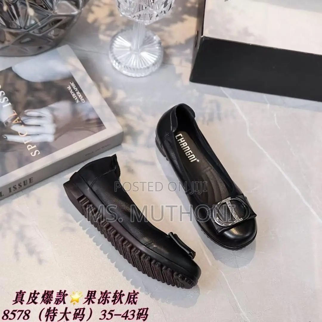 Quality Classic Doll Shoes With Comfortable Sole Size 37-43