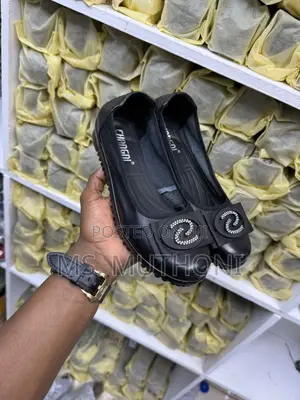 Quality Classic Doll Shoes With Comfortable Sole Size 37-43