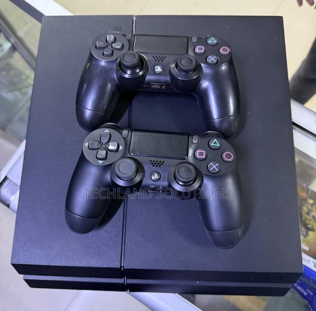 Sparkling Clean Sony Playstation 4 Standard