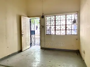 Single Office Space to Let in Nyali With Parking