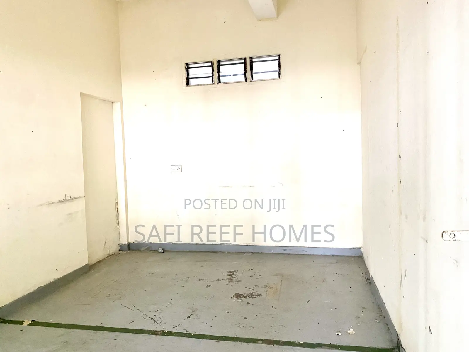 Single Office Space to Let in Nyali With Parking