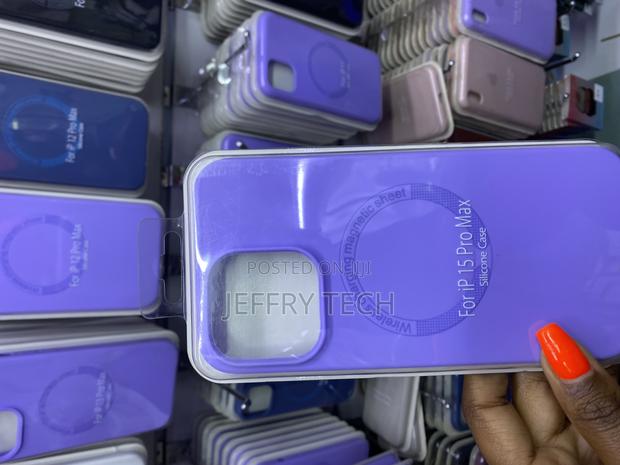 Leyter Apple iPhone 15 Pro Max Silicone Case With Magsafe - main view