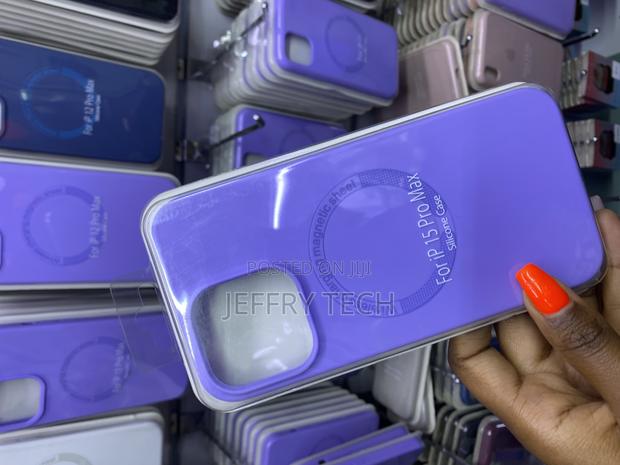 Leyter Apple iPhone 15 Pro Max Silicone Case With Magsafe - thumbnail 3