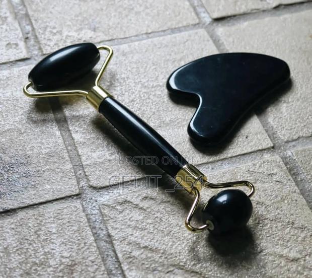 *Anti Aging Face Roller Guasha Set - thumbnail 9