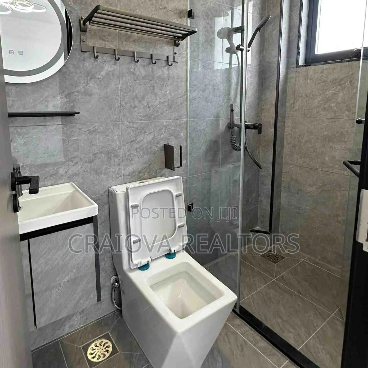 2bdrm Apartment in Valley Arcade for rent