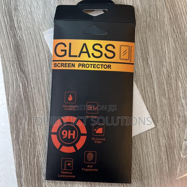 iPhone 13 Pro Max Screen Protector - thumbnail 2