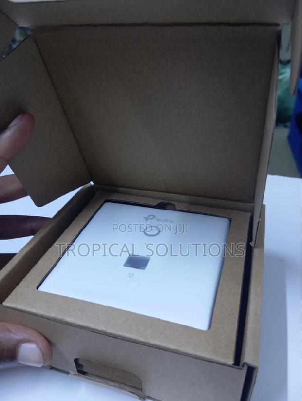 Tp-Link 300mbps Wireless N Wall Plate Tl-Eap 115 Wall - main view