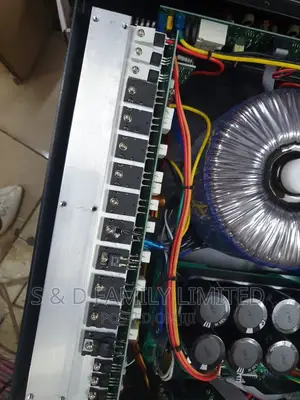 QSC Power Amplifier