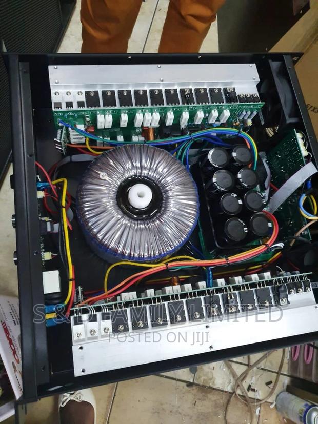 QSC Power Amplifier - thumbnail 4