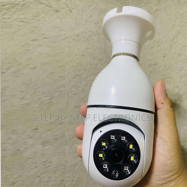 Remote Viewing via Smartphone PTZ Rotating Wifi Bulb Security Camera