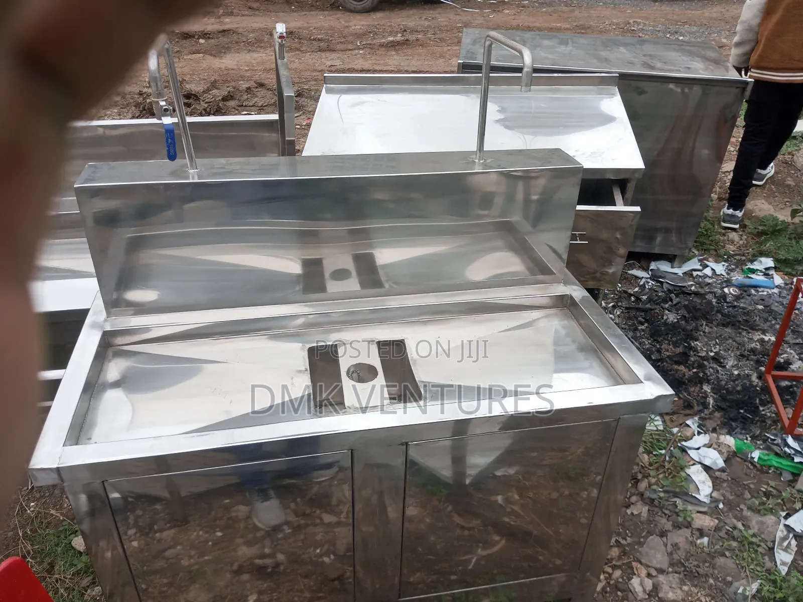 Top Hygienic Stainless Steel Water Refiling Station Available