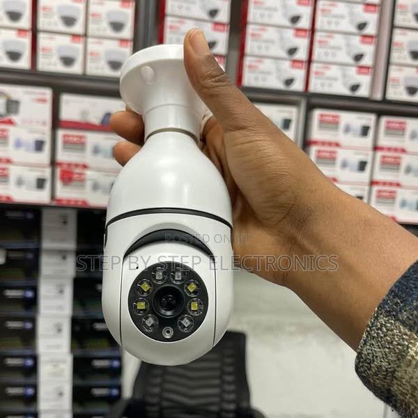 Smart Wifi Surveillance PTZ Rotating Bulb Camera for Home Office