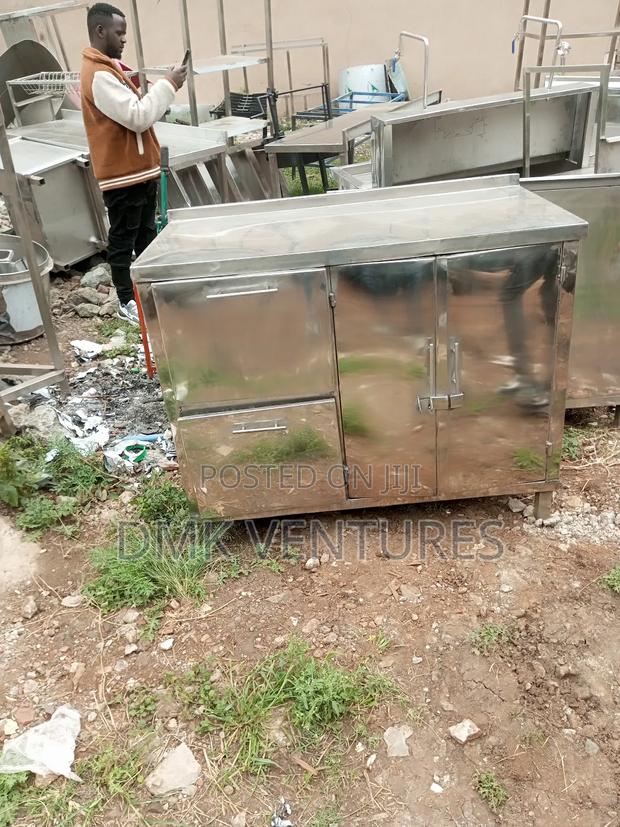 Top Modernized Stainless Steel Cabinet