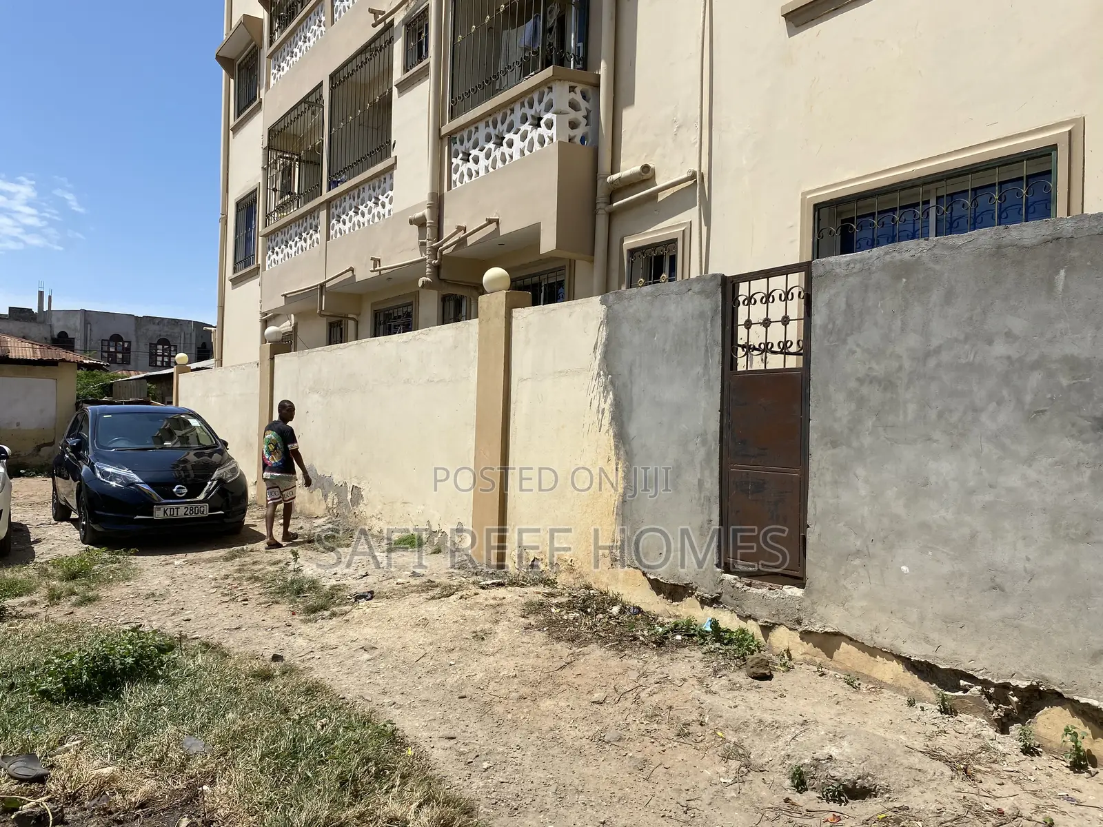 Prime Plot on the Road in Kongowea Nyali