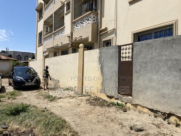 Prime Plot on the Road in Kongowea Nyali - thumbnail 8