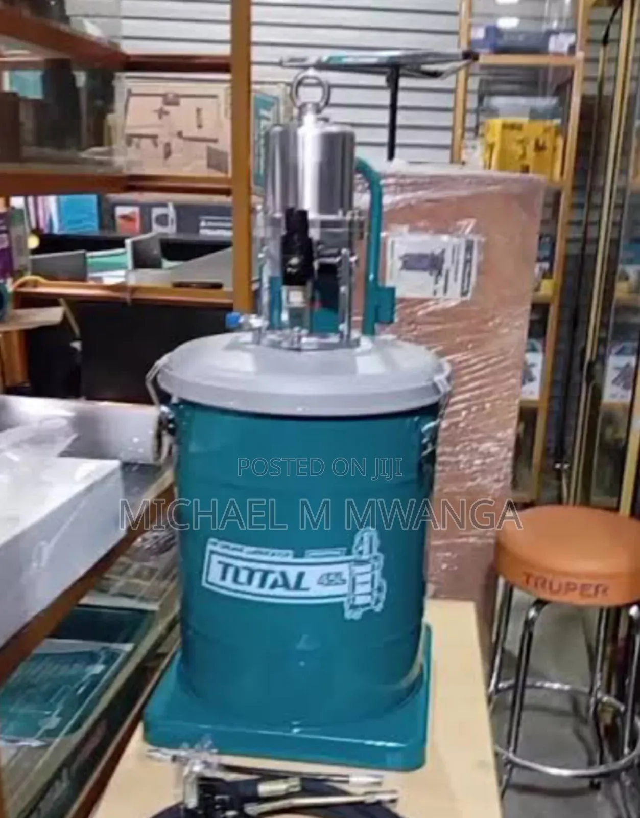 Industrial Grade Grease Lubricator