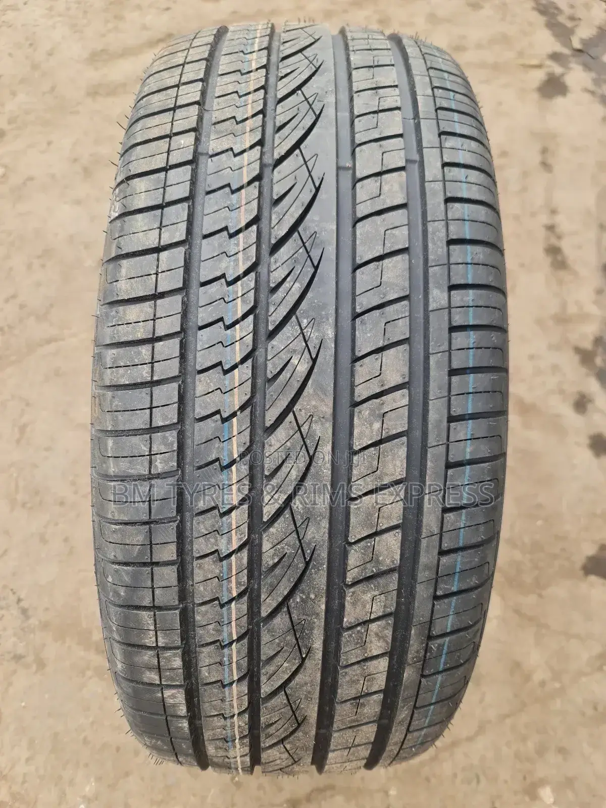 275 /45 R21 Doubleking Tyres.