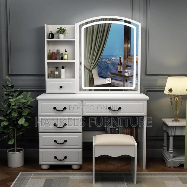 Modern Bedroom Dressing Table