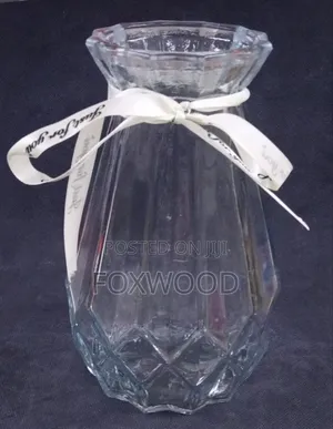 Diamond Vase Clear 18cm
