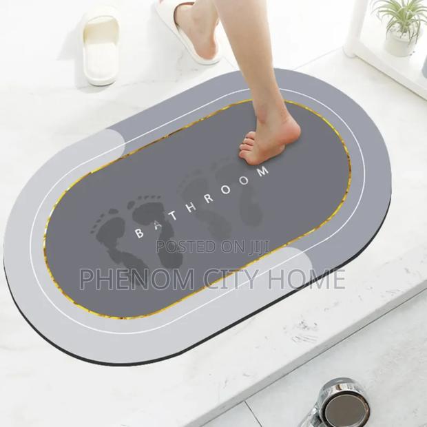 Oval Quick Drying Bathroom Doormats - thumbnail 2
